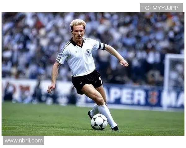 德国足球传奇球星回顾与影响力解析从贝肯鲍尔到穆勒的时代变迁